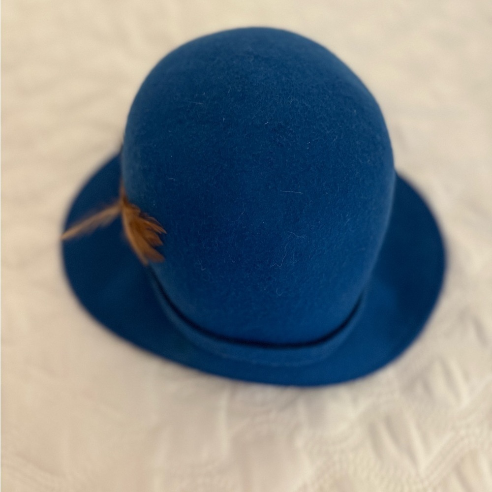 Magid Women's Blue Wool Bucket Hat w/feather accent vintage - Picture 8 of 8